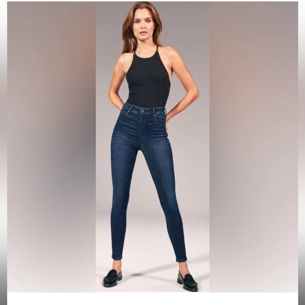 Abercrombie & Fitch High Rise Skinny Jean